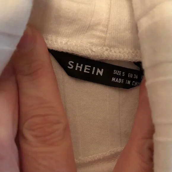 SHEIN White Ribbed Long Sleeve Turtleneck Top Women’s Small Used - Picture 2 of 4